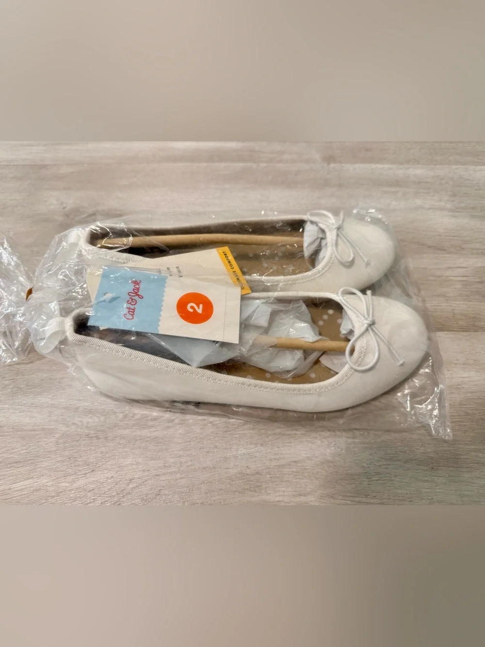 Cat & Jack Girls White Ballet Flats Bow Slip-On Shoes Size 2 NEW